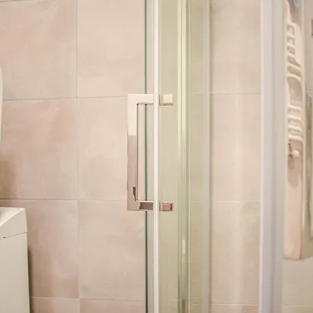 Gorgeous Apartment In Kolobrzeg *