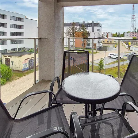1 Bedroom Awesome In Apartment