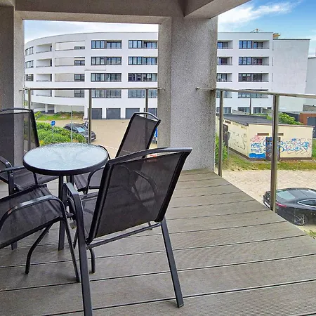 Apartment 1 Bedroom Awesome In *